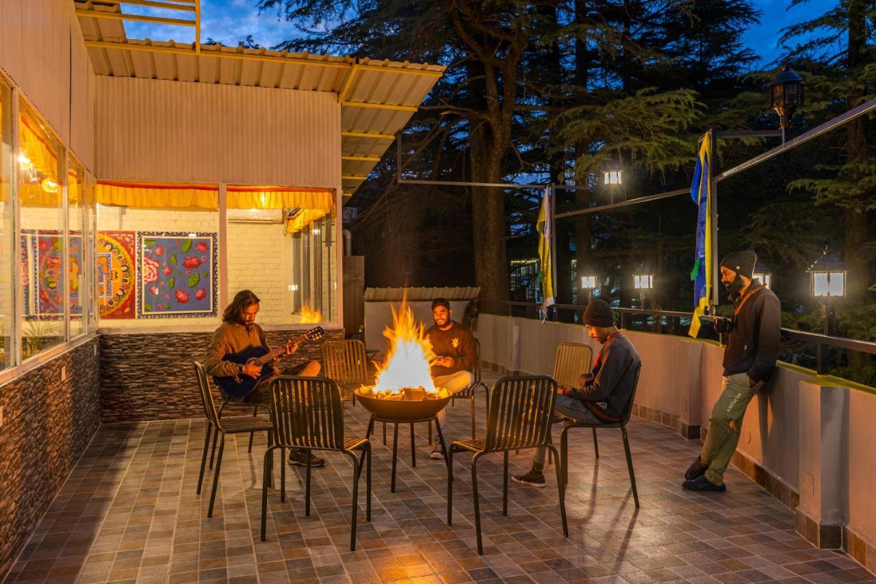 The Hosteller Mcleodganj, Mall Road McLeod Ganj Eksteriør billede