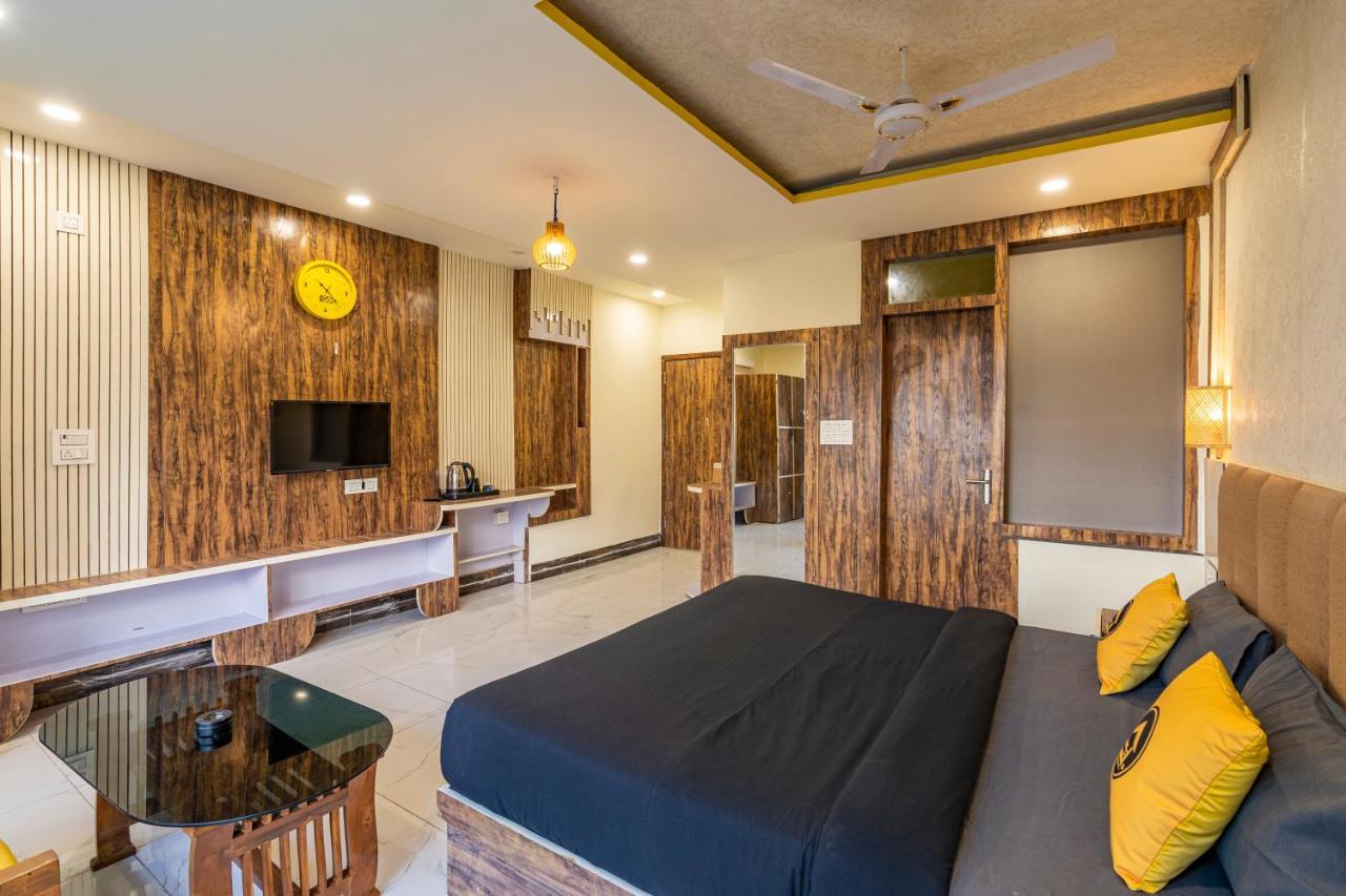 The Hosteller Mcleodganj, Mall Road McLeod Ganj Eksteriør billede