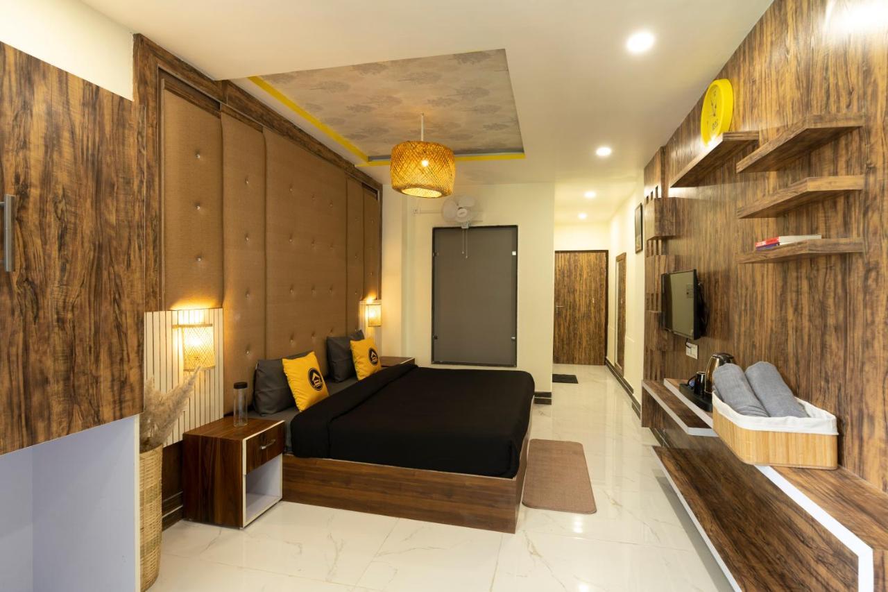 The Hosteller Mcleodganj, Mall Road McLeod Ganj Eksteriør billede