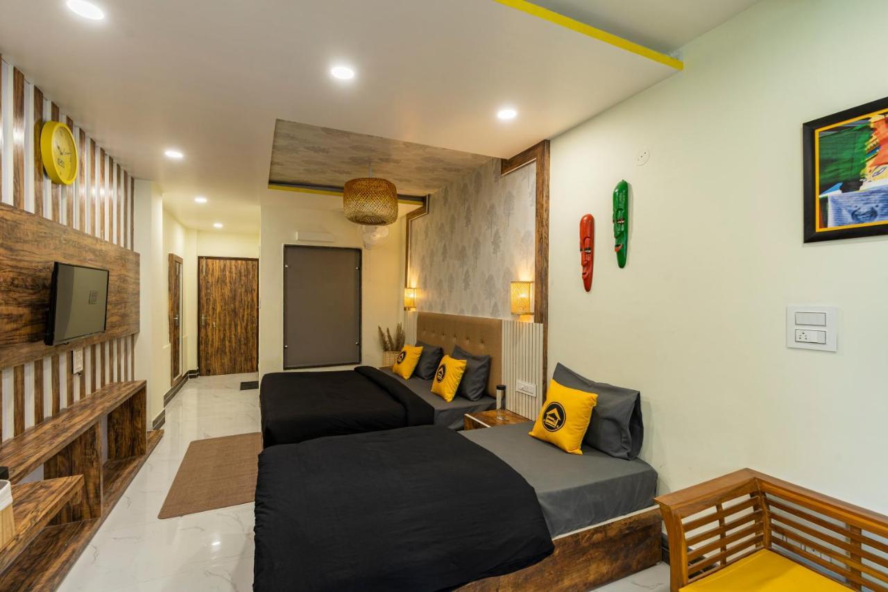 The Hosteller Mcleodganj, Mall Road McLeod Ganj Eksteriør billede